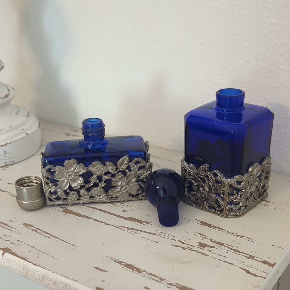 💙 Vintage Cobalt Blue Pewter Refillable Boudoir Perfume Bottles – Set of Two - Picture 2 of 12